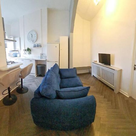 Entire 2 Bed Flat On 3Rd Floor Near City Centre & Stadium Cardiff Buitenkant foto